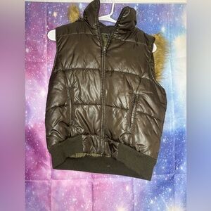 Women’s puffer vest 🛍